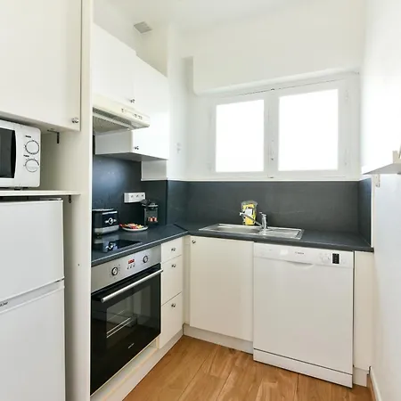 La Belle Vue Avec Joli Balcon Et Parking, A Cote Des Plages Et Du Centre-ville * Cannes